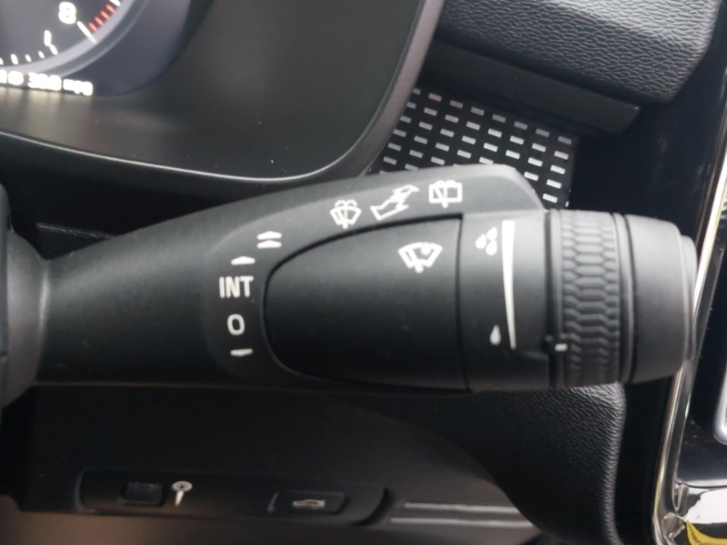 Used Volvo XC40 2021 for sale - 77644840: Photo 15