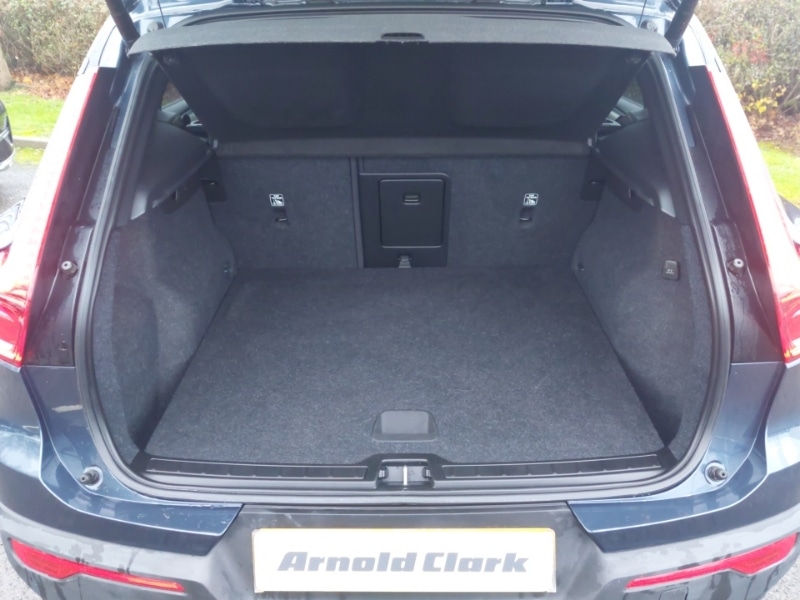 Used Volvo XC40 2021 for sale - 77644840: Photo 8