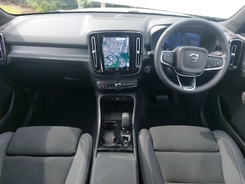Used Volvo XC40 2025 for sale - 75506428: Photo