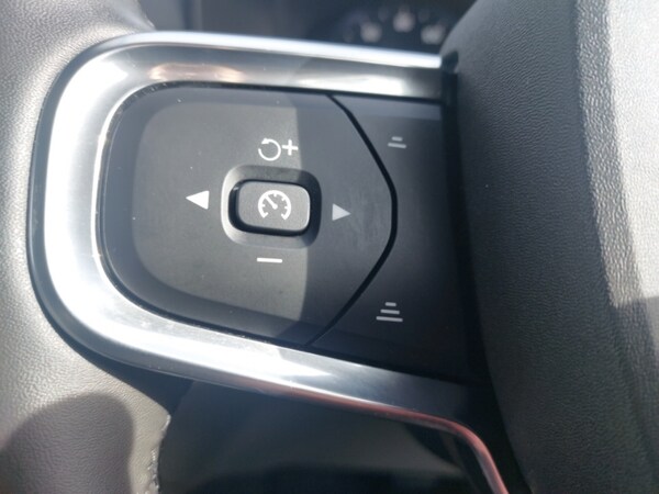 Used Volvo XC40 2021 for sale - 76213689: Photo 16
