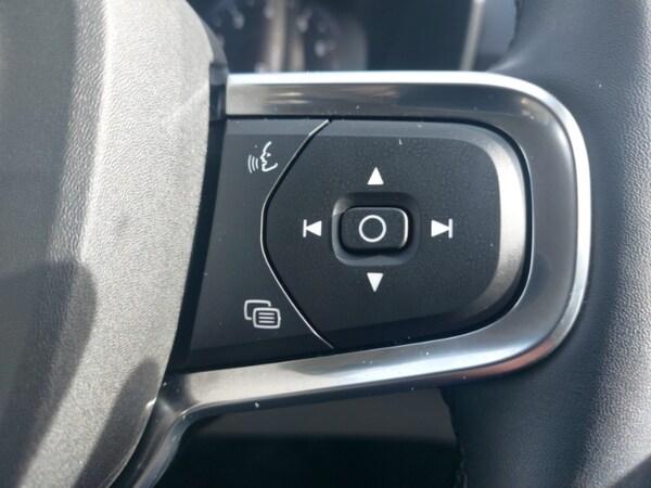 Used Volvo XC40 2021 for sale - 76213689: Photo 17