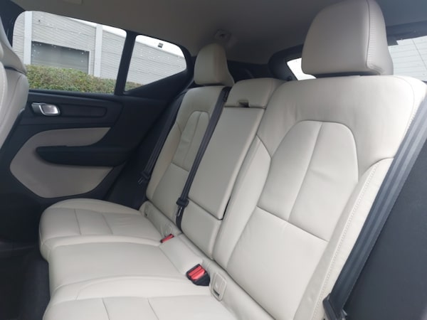 Used Volvo XC40 2021 for sale - 76213689: Photo 6