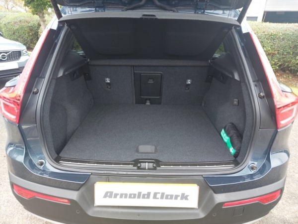 Used Volvo XC40 2021 for sale - 76213689: Photo 8