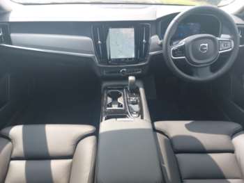Used Volvo V90 2025 for sale - 74933554: Photo