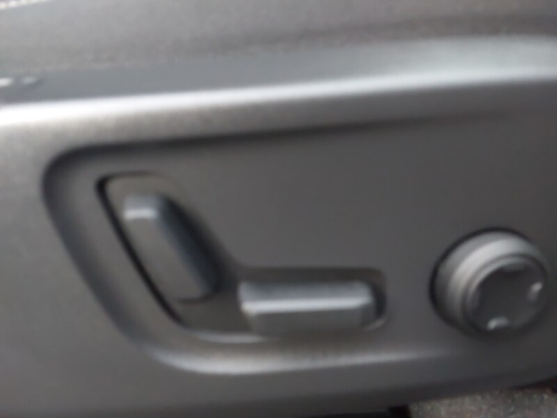 Used Volvo XC40 2023 for sale - 77563100: Photo 12