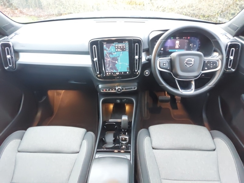 Used Volvo XC40 2023 for sale - 77563100: Photo 2