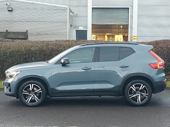 Used Volvo XC40 2023 for sale - 77563100: Photo