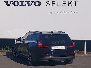 Used Volvo V60 2023 for sale - 75455514: Photo