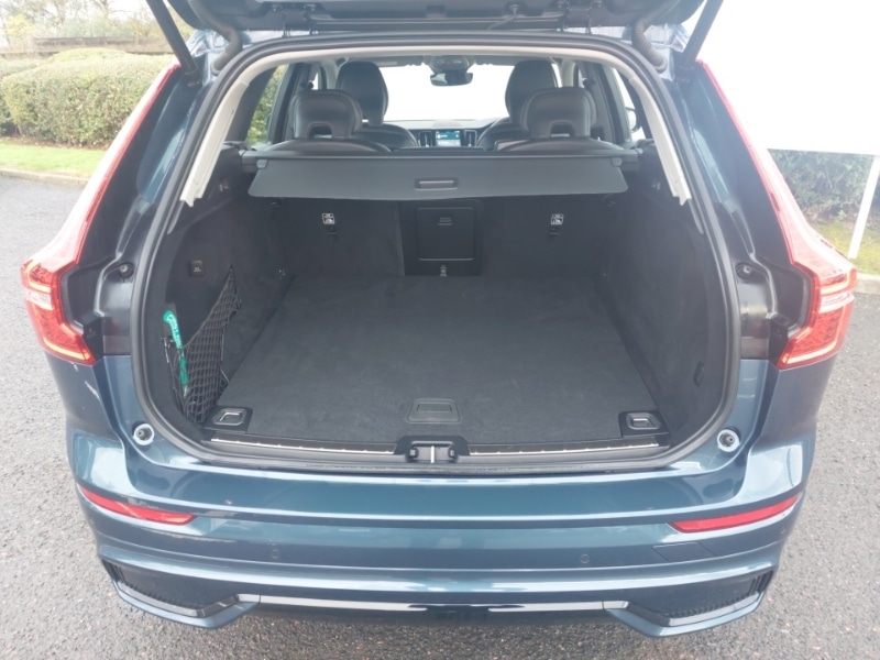 Used Volvo XC60 2023 for sale - 76160492: Photo 8