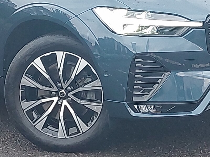 Used Volvo XC60 2023 for sale - 76160492: Photo 9