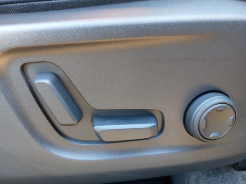 Used Volvo XC40 2025 for sale - 76579127: Photo 12