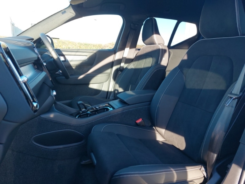 Used Volvo XC40 2025 for sale - 76579127: Photo 5