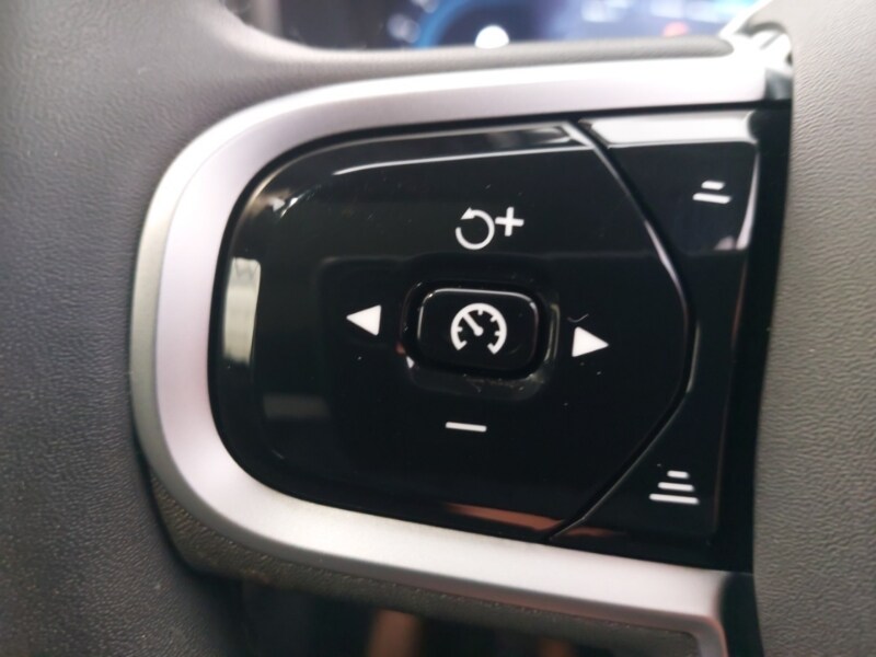 Used Volvo XC90 2025 for sale - 77015023: Photo 15