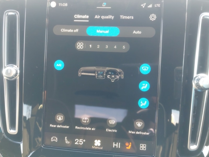 Used Volvo XC40 2025 for sale - 77611159: Photo 15