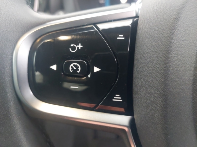 Used Volvo XC60 2022 for sale - 76478944: Photo 16