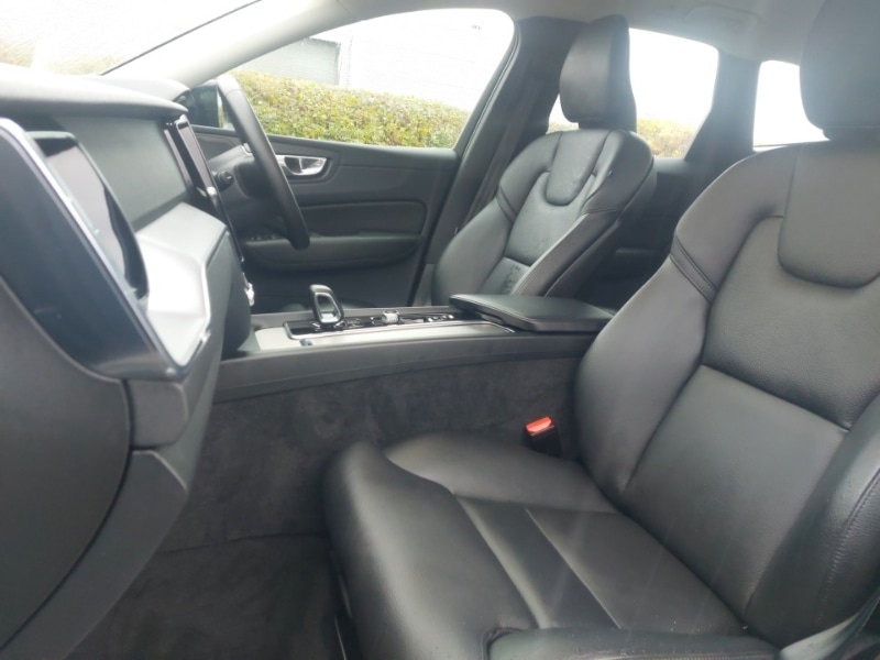 Used Volvo XC60 2022 for sale - 76478944: Photo 5