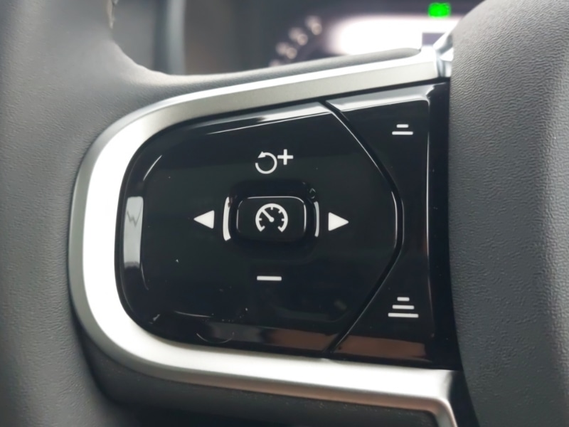 Used Volvo XC90 2025 for sale - 77837642: Photo 14