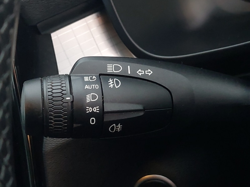 Used Volvo XC40 2023 for sale - 76800162: Photo 17