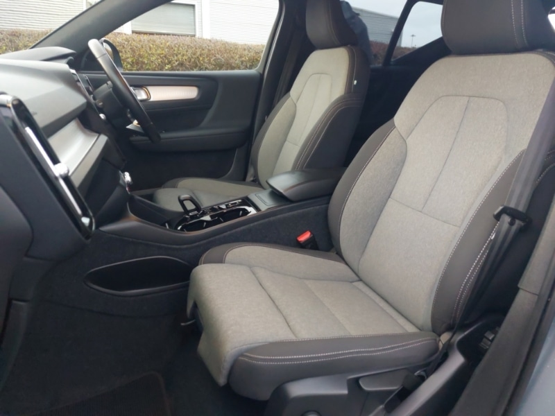 Used Volvo XC40 2023 for sale - 76800162: Photo 5