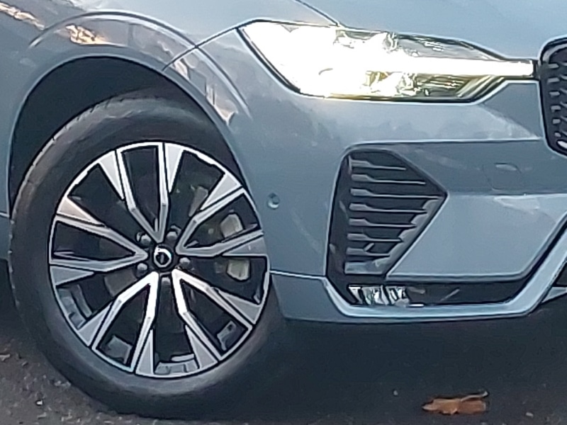 Used Volvo XC60 2023 for sale - 76471768: Photo 9