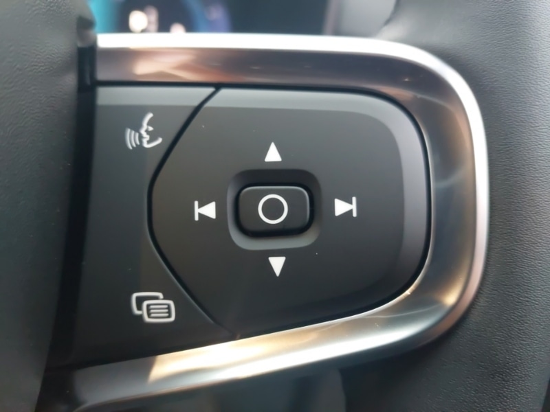 Used Volvo XC40 2025 for sale - 76708125: Photo 14