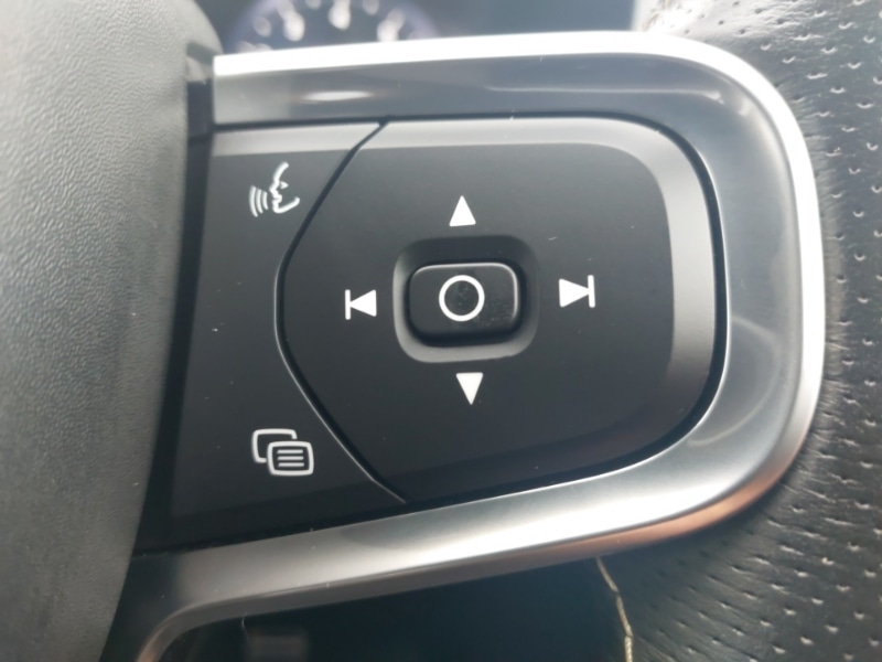 Used Volvo XC40 2021 for sale - 76129941: Photo 17