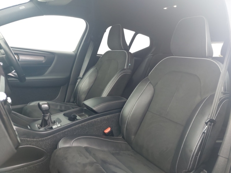 Used Volvo XC40 2021 for sale - 76129941: Photo 5