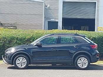 Used Volkswagen T-Roc 2023 for sale - 74847788: Photo