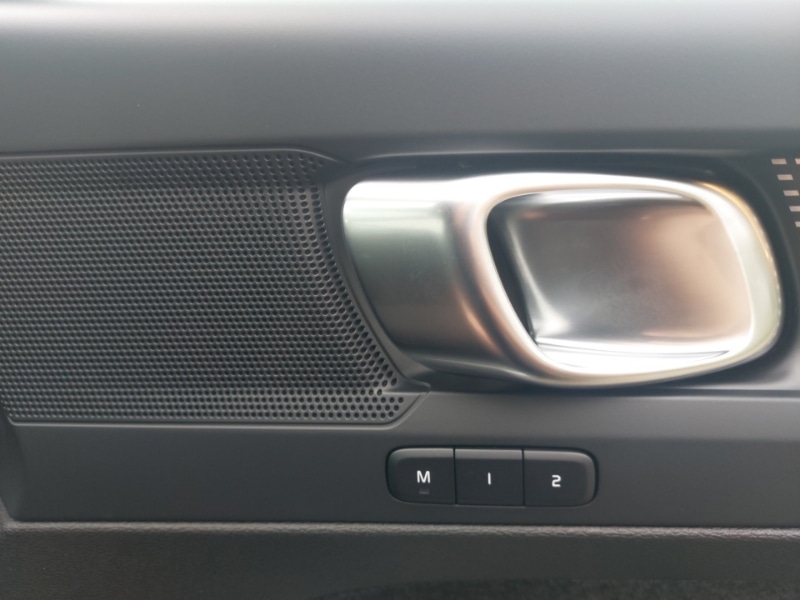 Used Volvo XC40 2025 for sale - 76493432: Photo 12