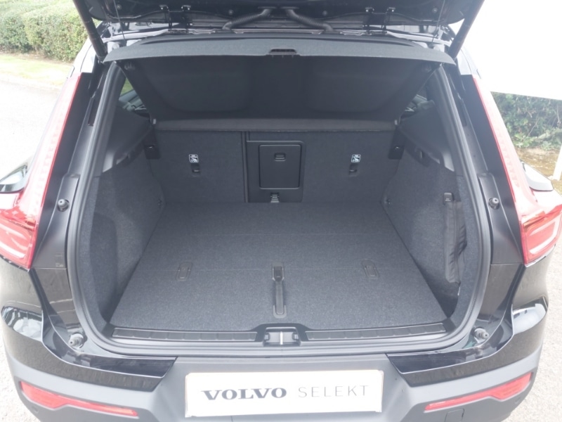 Used Volvo XC40 2025 for sale - 76493432: Photo 8