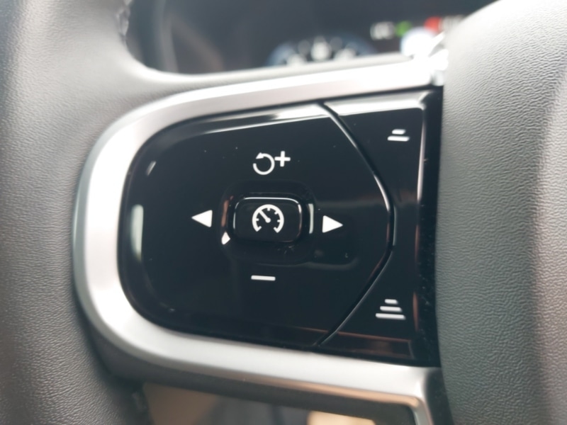 Used Volvo V60 2021 for sale - 76335966: Photo 13