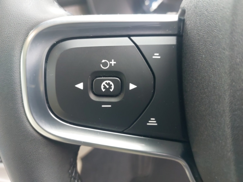 Used Volvo XC40 2021 for sale - 76478947: Photo 16