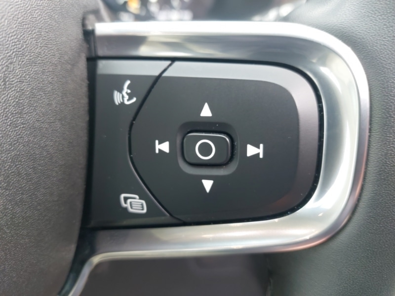 Used Volvo XC40 2021 for sale - 76478947: Photo 17