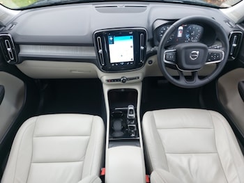 Used Volvo XC40 2021 for sale - 76478947: Photo