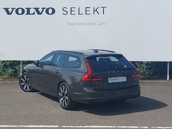 Used Volvo V90 2025 for sale - 75562479: Photo