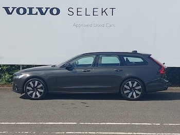 Used Volvo V90 2025 for sale - 75562479: Photo