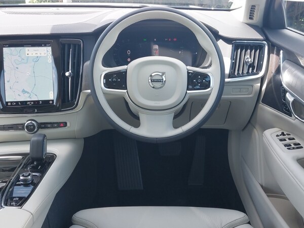 Used Volvo V90 2025 for sale - 75599805: Photo 7