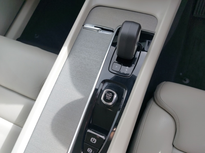 Used Volvo XC60 2023 for sale - 78203326: Photo 13