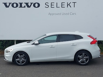 Used Volvo V40 2018 for sale - 78808353: Photo