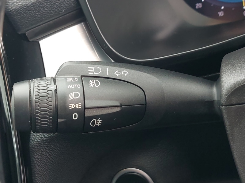Used Volvo XC40 2022 for sale - 76150821: Photo 17