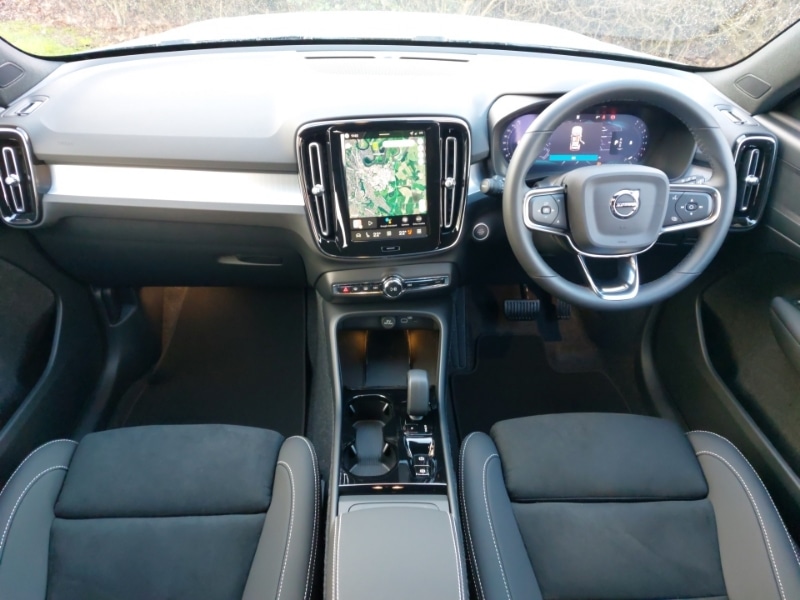 Used Volvo XC40 2025 for sale - 77126555: Photo 2