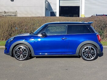 Used MINI Hatch 2021 for sale - 77790643: Photo