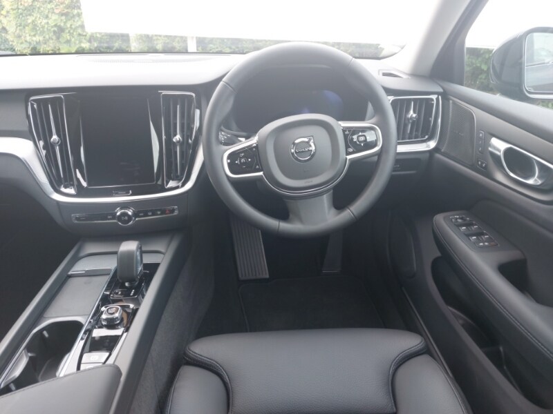 Used Volvo V60 2025 for sale - 77299628: Photo 7