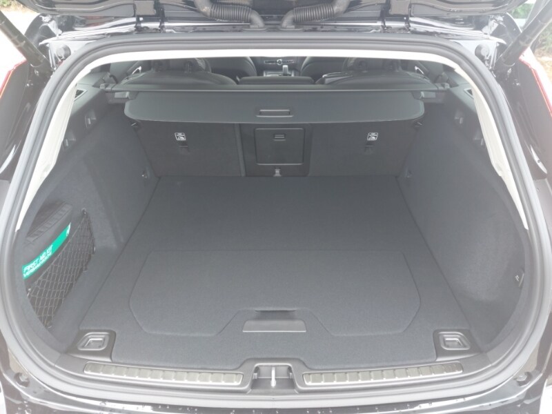 Used Volvo V60 2025 for sale - 77299628: Photo 8