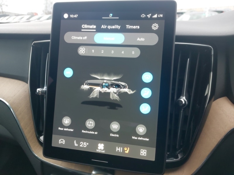 Used Volvo XC60 2025 for sale - 77299627: Photo 15