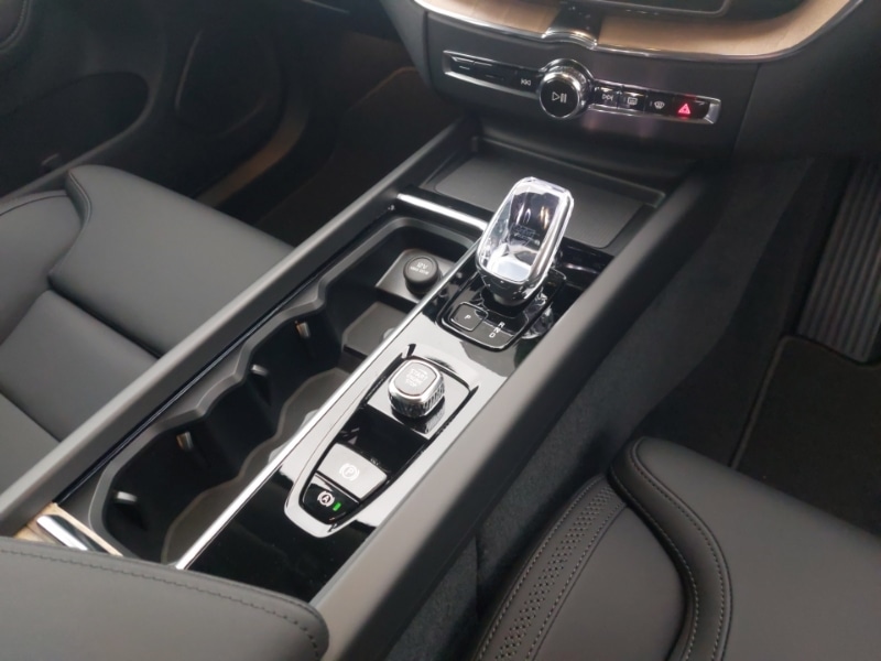 Used Volvo XC60 2025 for sale - 77299627: Photo 19