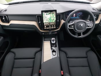 Used Volvo XC60 2025 for sale - 77299627: Photo