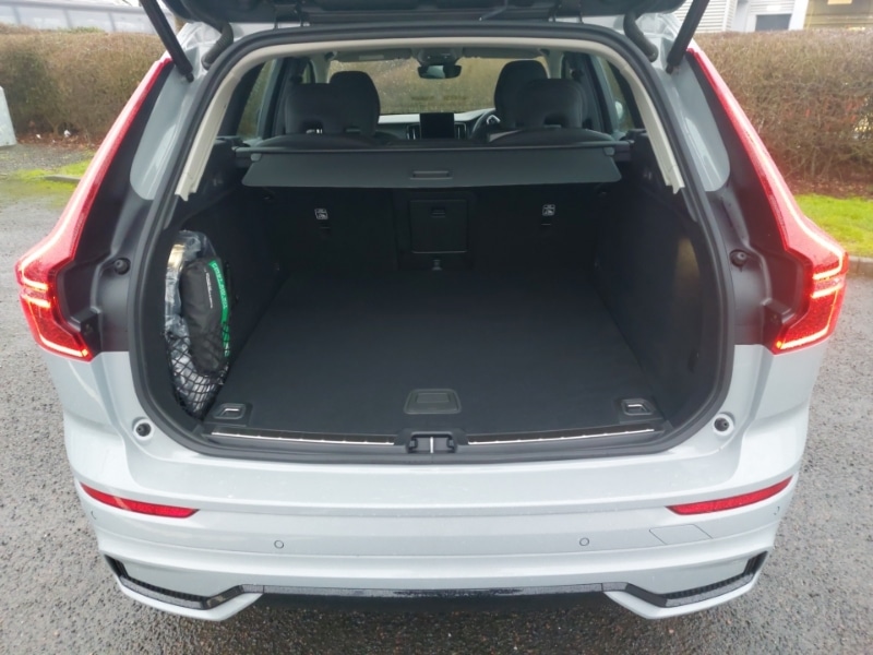 Used Volvo XC60 2025 for sale - 77299627: Photo 8