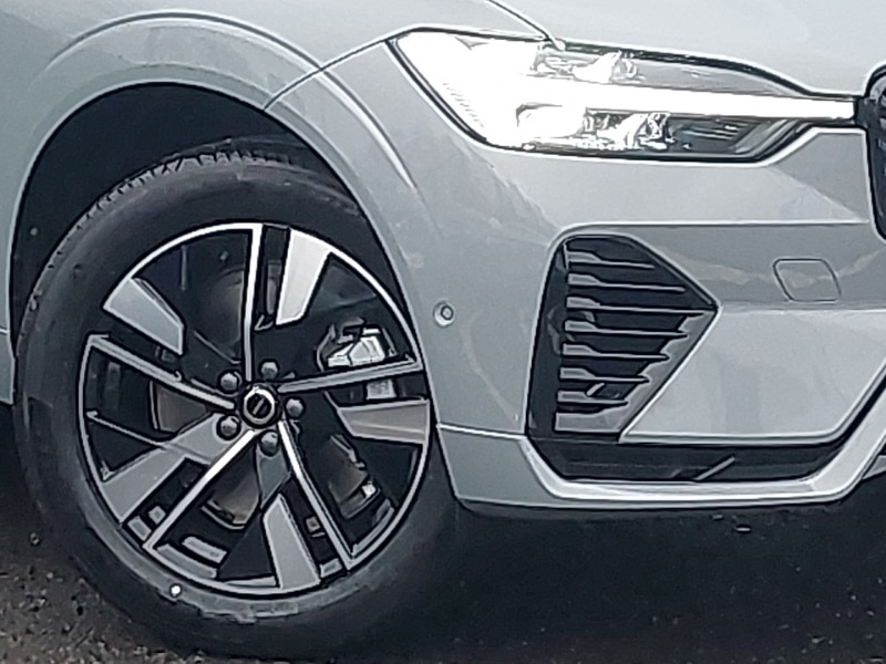 Used Volvo XC60 2025 for sale - 77299627: Photo 9