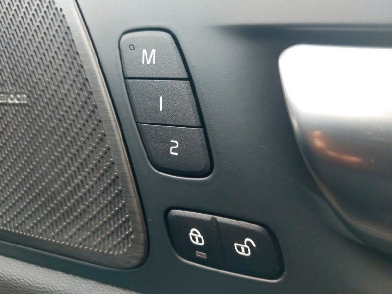 Used Volvo XC60 2025 for sale - 77751729: Photo 11